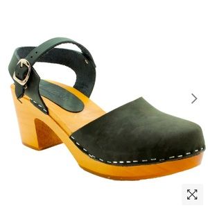 MARGARETA Swedish Wood Clog Sandals in Oiled Leather